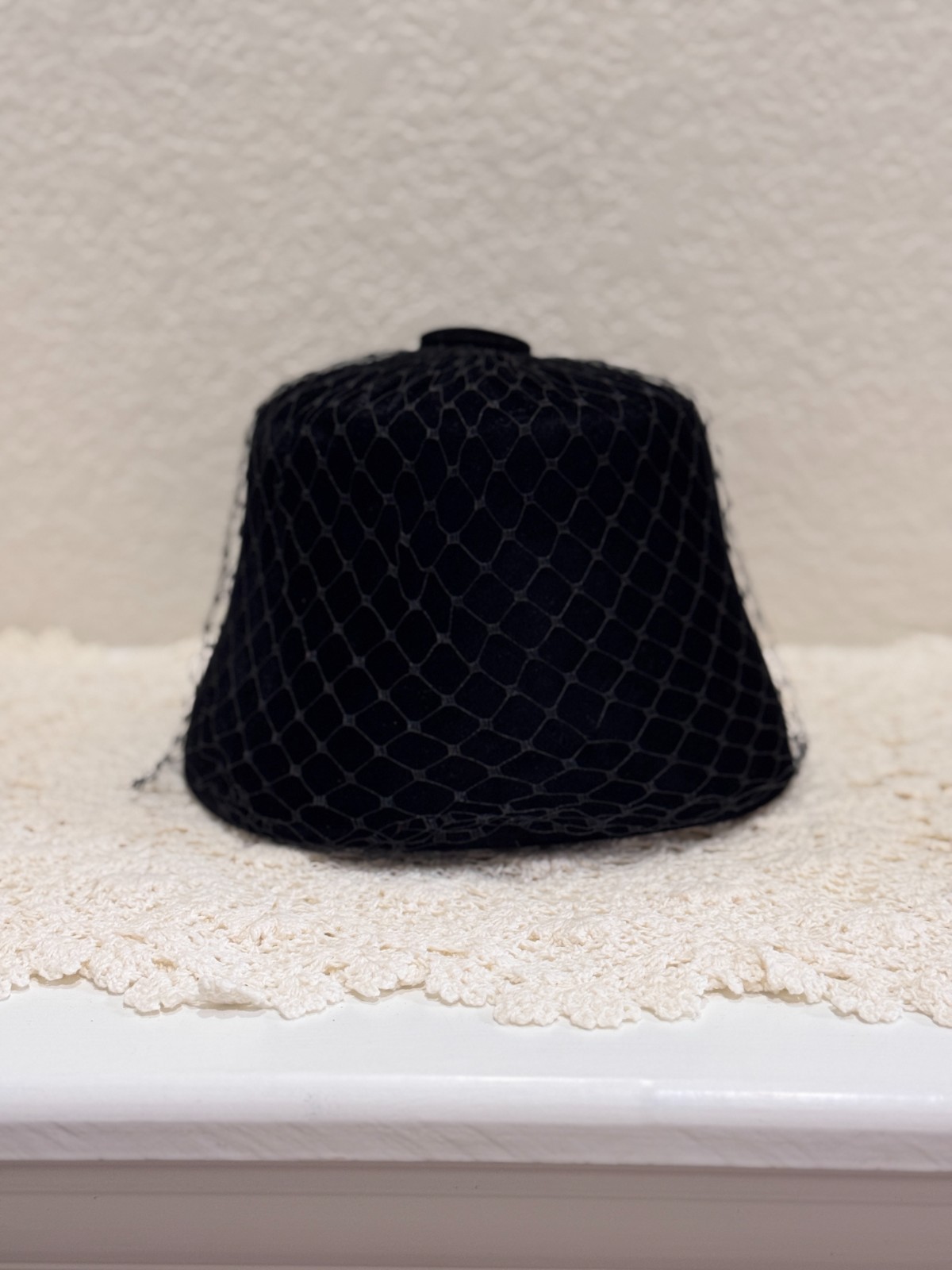 Vintage 1950s Black Pillbox Hat Birdcage Veil Union Label Cocktail