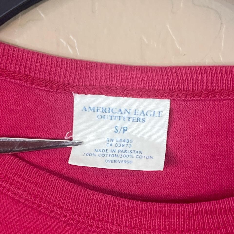 Y2K American Eagle Outfitters Red T-Shirt Small Casual Tee