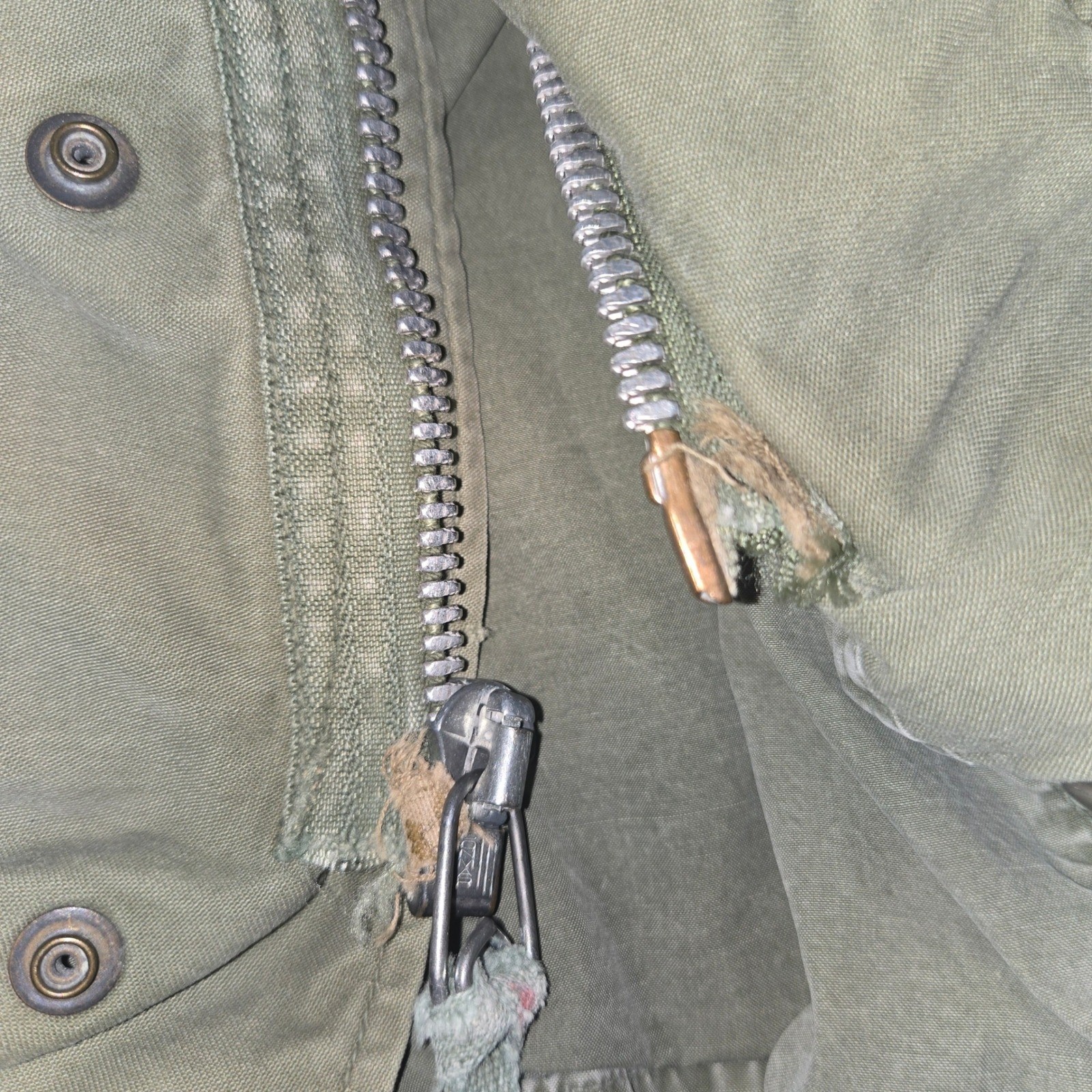 Vintage US Army Field Jacket Olive Drab Distressed Military M-65 Style Coat Mens