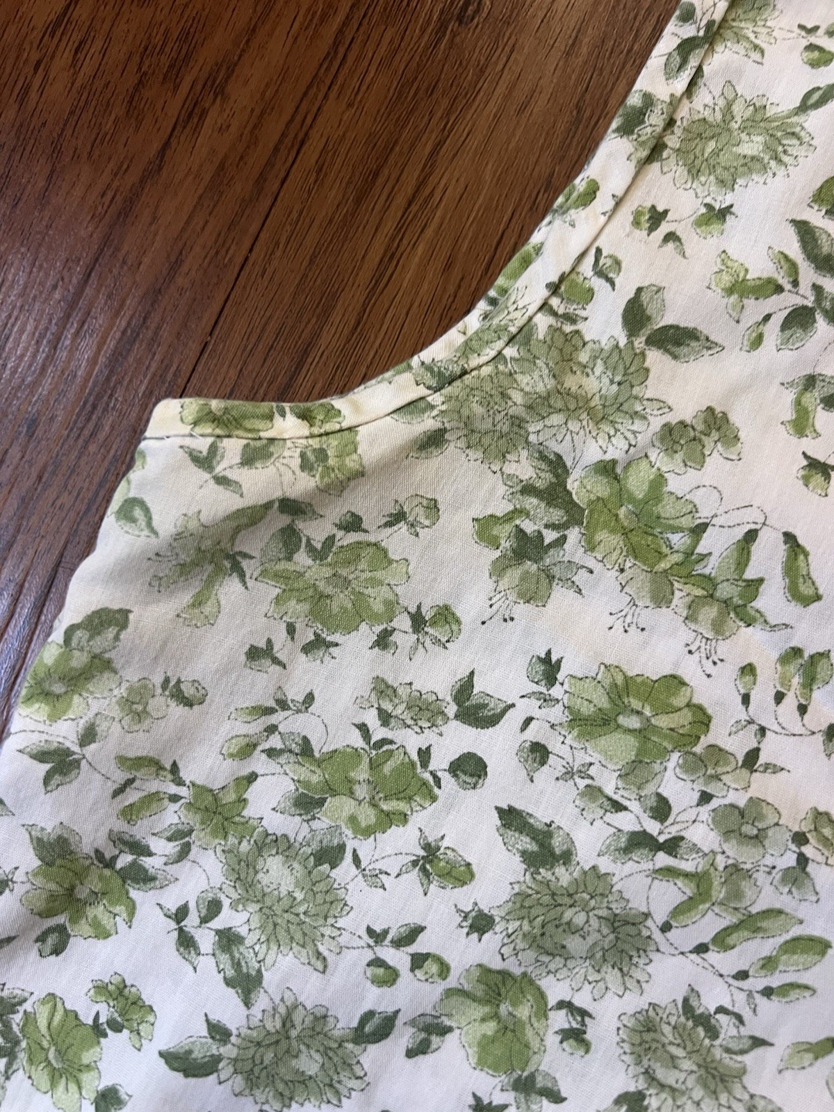 Vintage Fifth Avenue Shirt Sz 36 Green White Floral Sleeveless Button 50s 1960s
