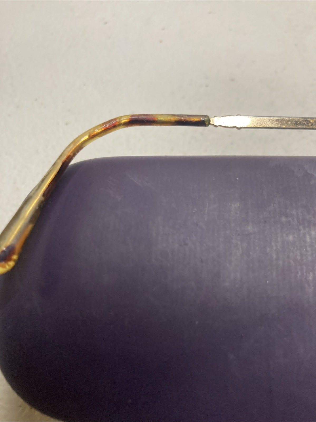 FOR PARTS ONLY!!!! Vintage-style metal eyeglasses.