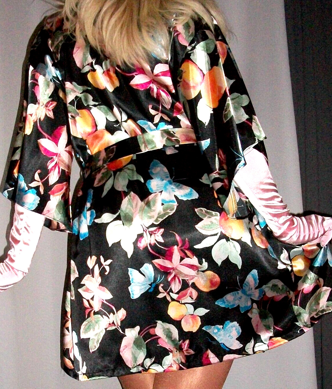 Vtg Black Pink Floral Butterflies Satin Robe S New