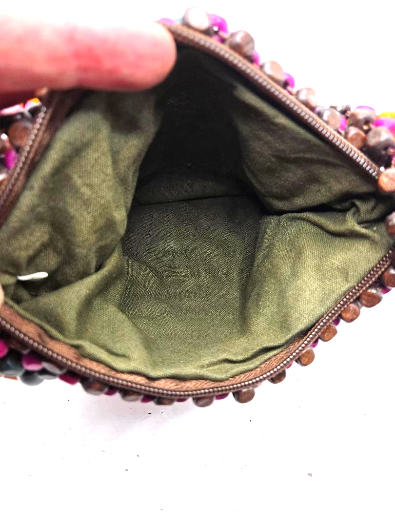 Vintage Wooden Beaded Hobo Shoulder Purse with ziper closure and cloth lining