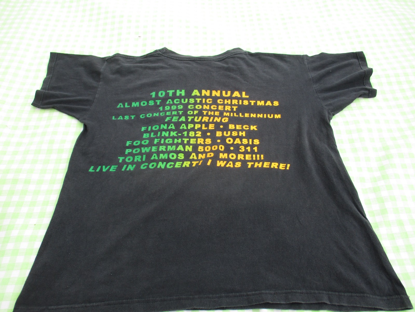 VTG 1999 10th Annual Almost Acoustic Christmas Concert T-Shirt L Oacis Brink-182
