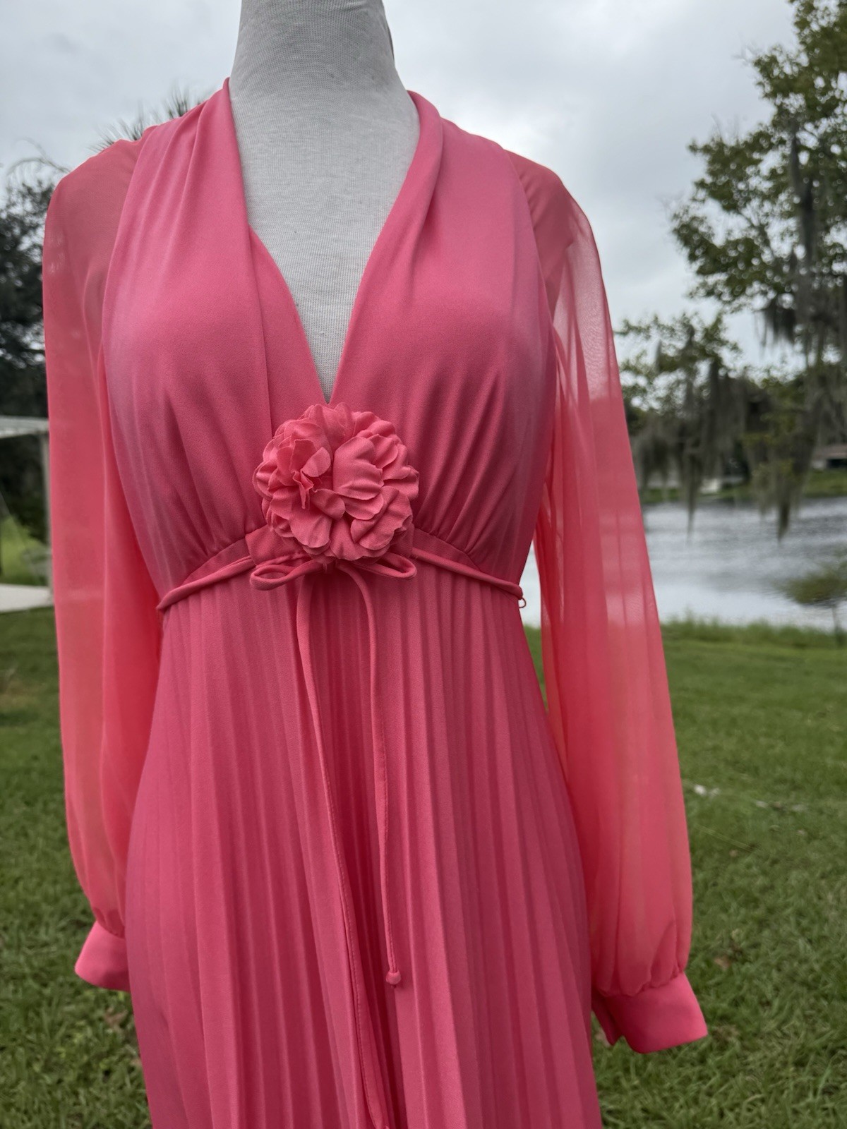 Vtg 70s Coral Accordion Pleat Maxi Dress Sz M Sheer Chiffon Sleeves EUC