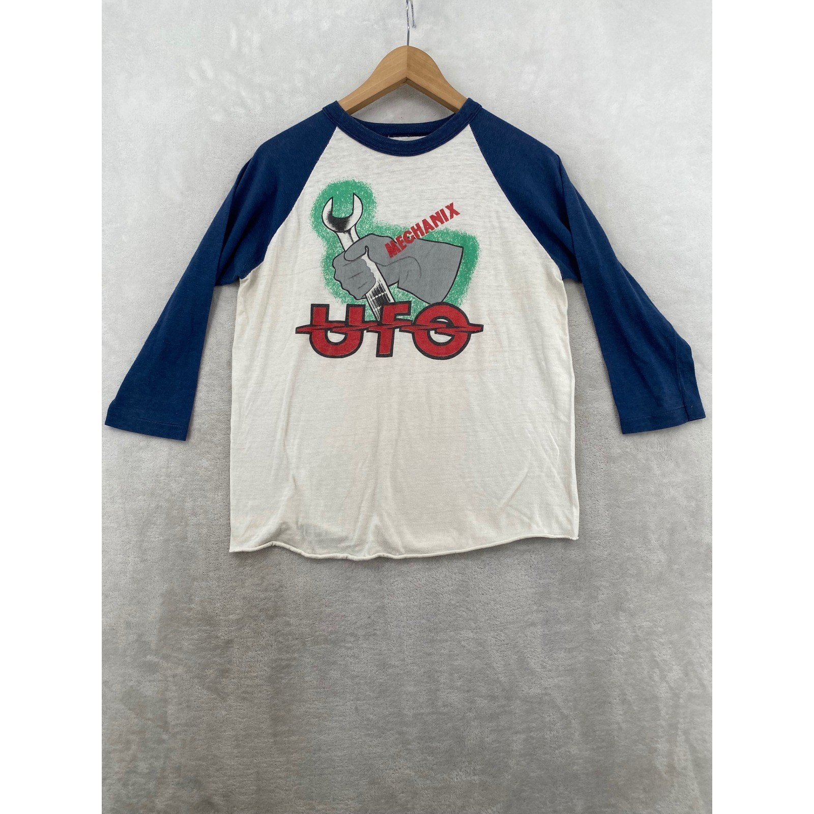 UFO Tour Shirt Men Medium White Navy 1982 Mechanix American Tour Raglan Vintage