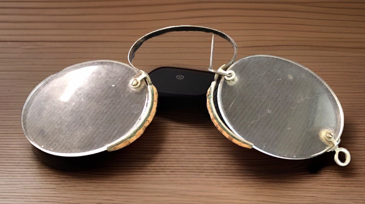 Antique Gold tone Pince Nez Glasses And Leather Case