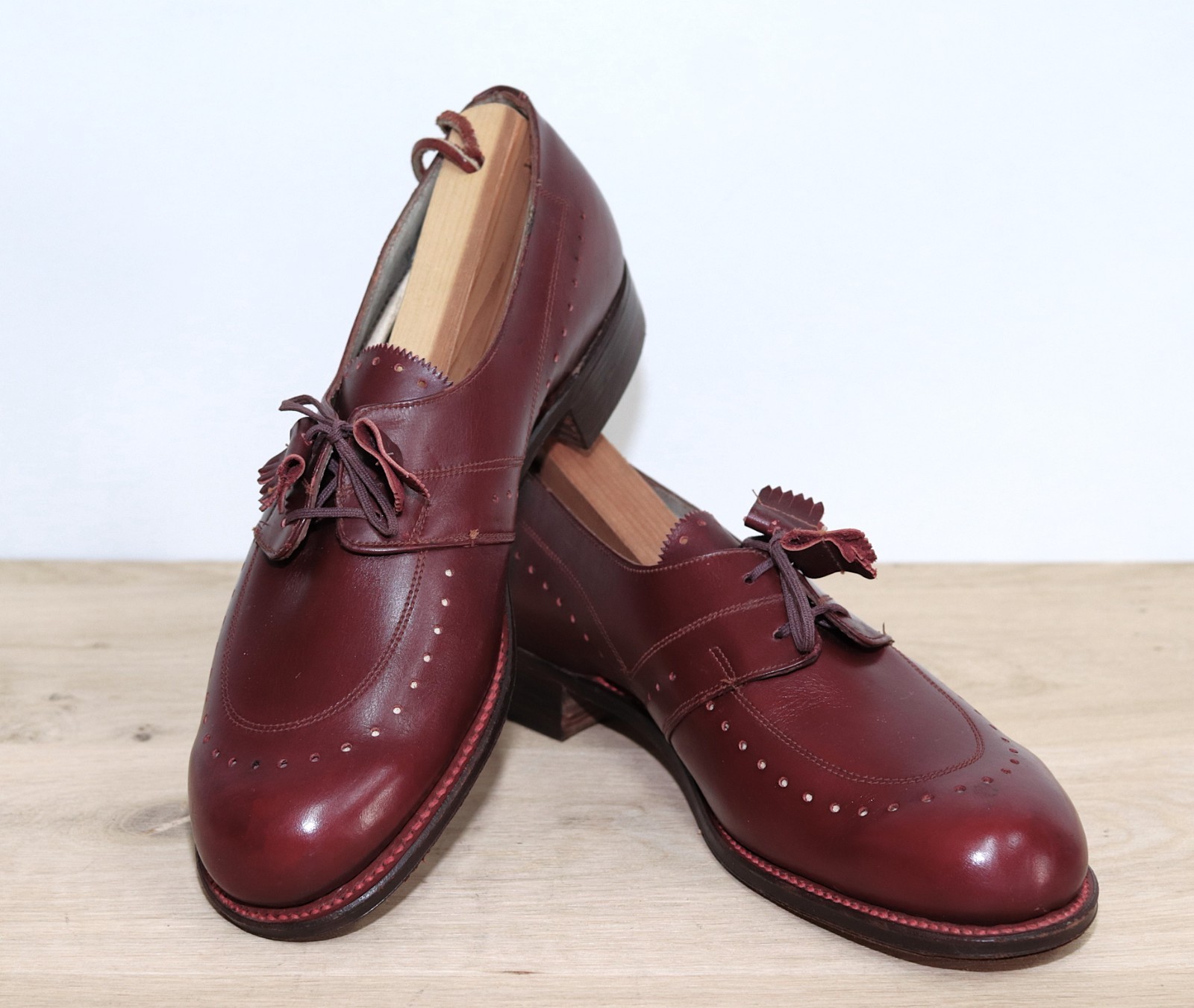 New 1940s French Burgundy Leather Women’s Derby Shoes 37,5FR 6US Made in France