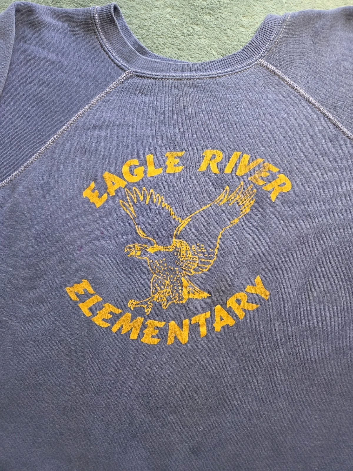 1960s sweatshirt vintage crewneck Eagle River Elementary Alaska Medium/small