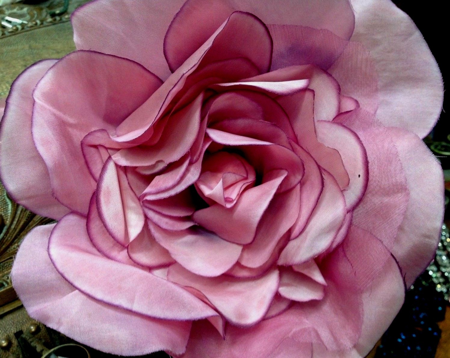 vintage silk 1950s flower 7″ lilac plum 1pc made in Czechoslovakia