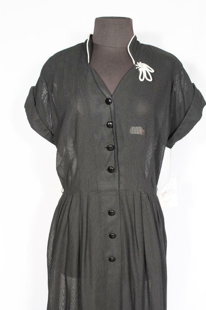 VINTAGE 1950’S DEADSTOCK NEVER WORN BLACK RAYON DRESS DESIGNER TAGS SIZE 10-12