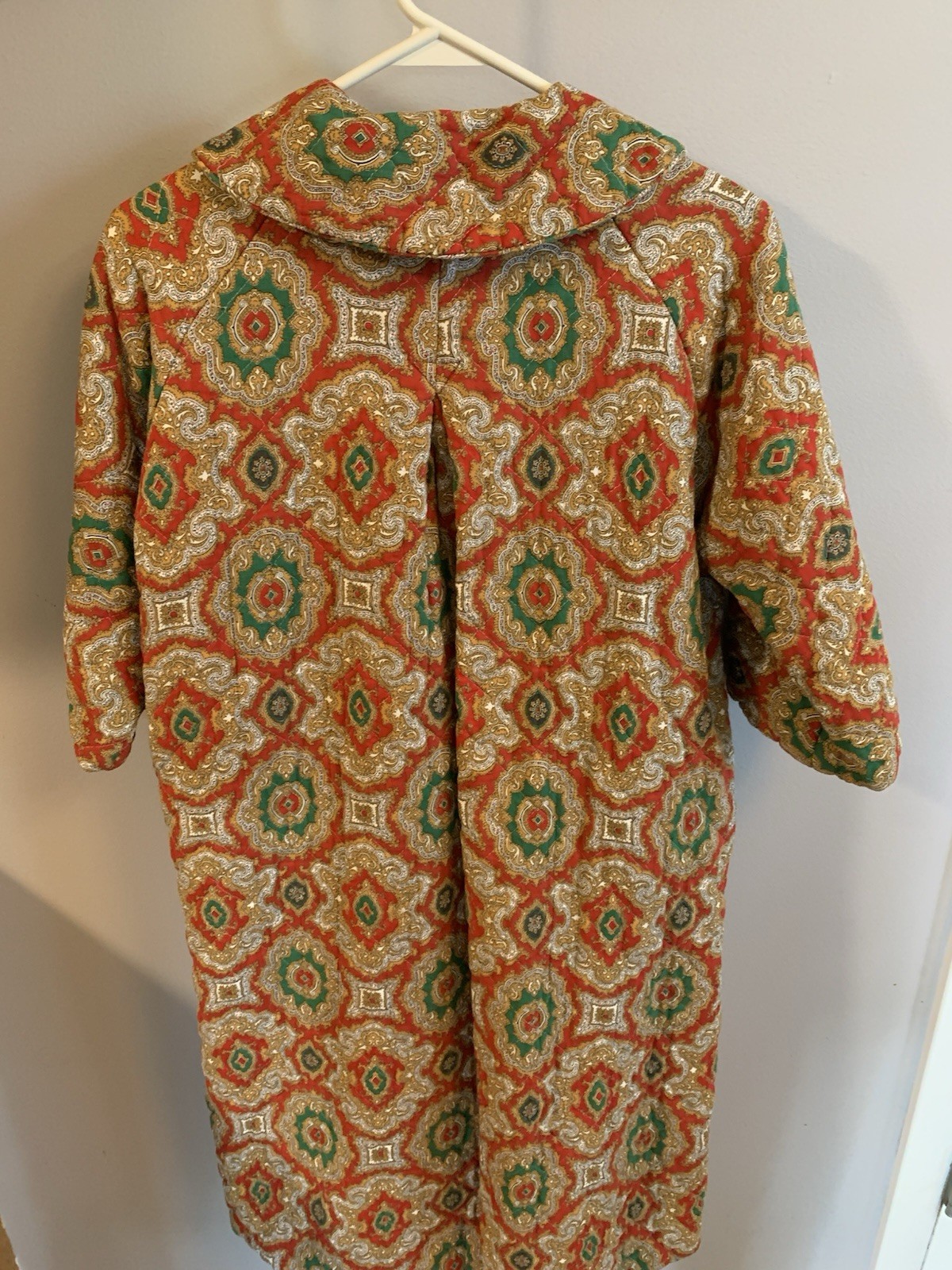 CAROL BRENT VINTAGE FABULOUS QUILTED ROBE ? DRESS? W/TIE NECK RARE