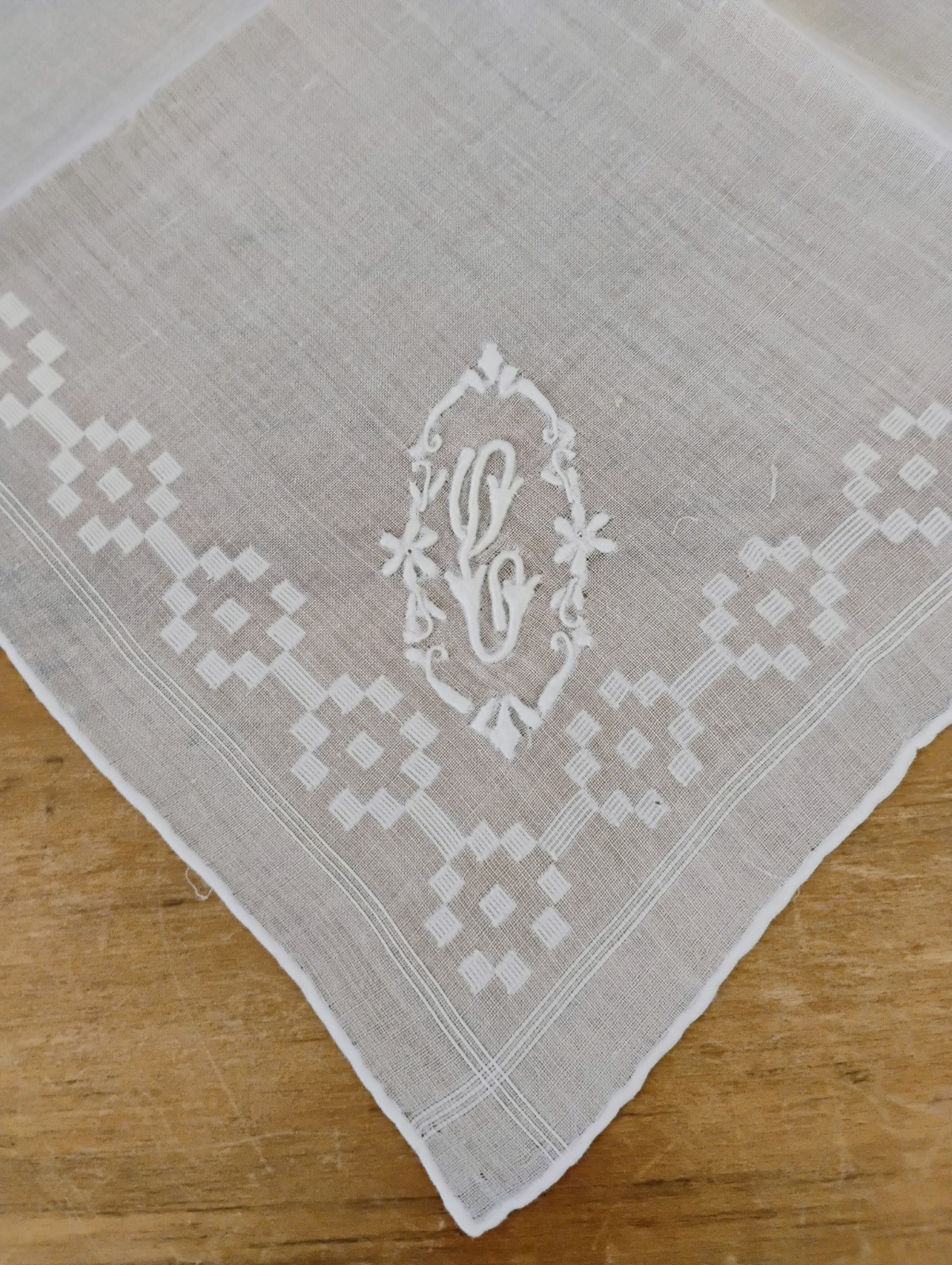 Vgt C Monogram White Embroidery White Cotton Hankie Handkerchief