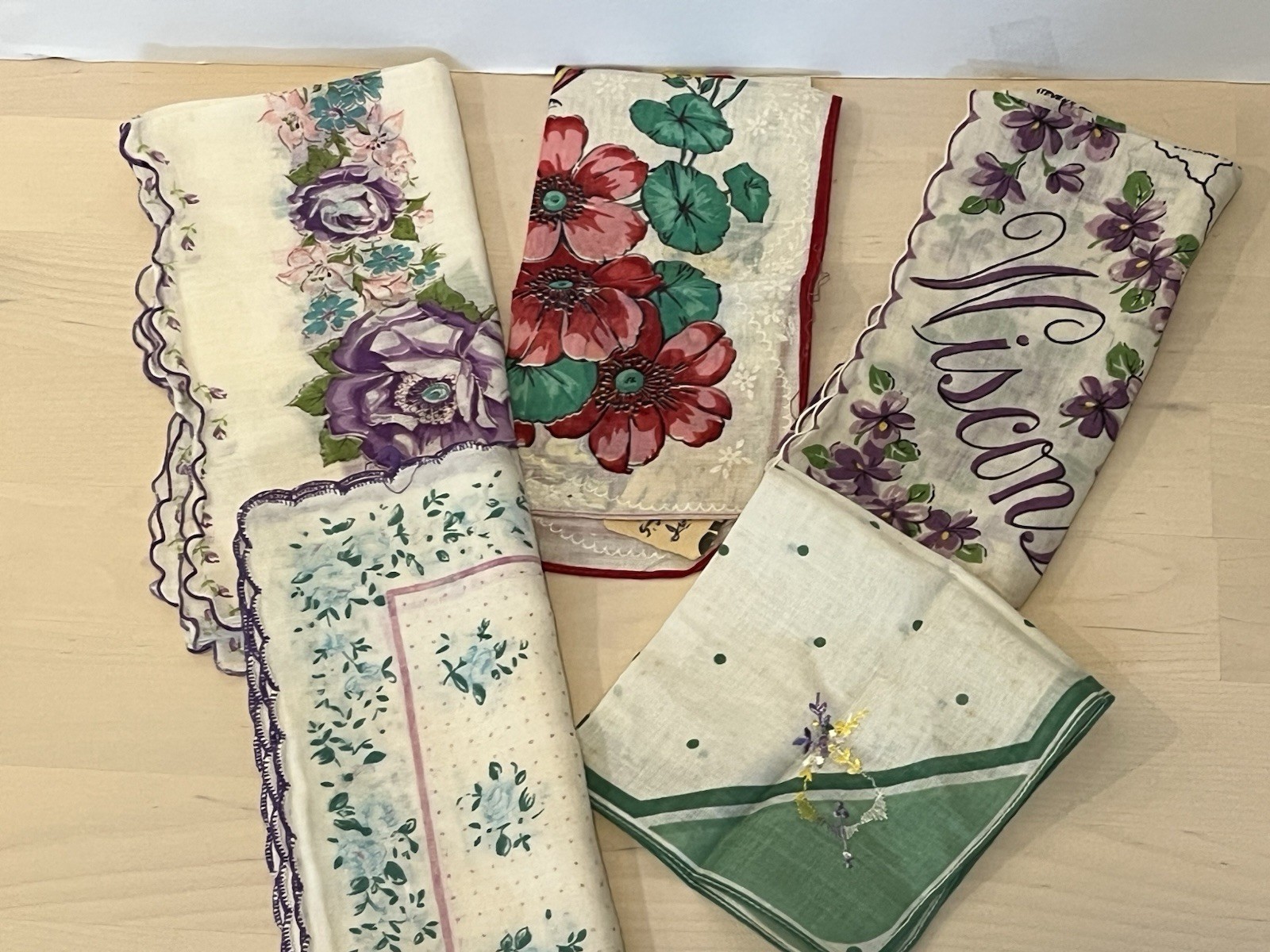 Lot of 5 Pretty Classic Vintage Women’s Handkerchiefs Hankies Floral Butterflies