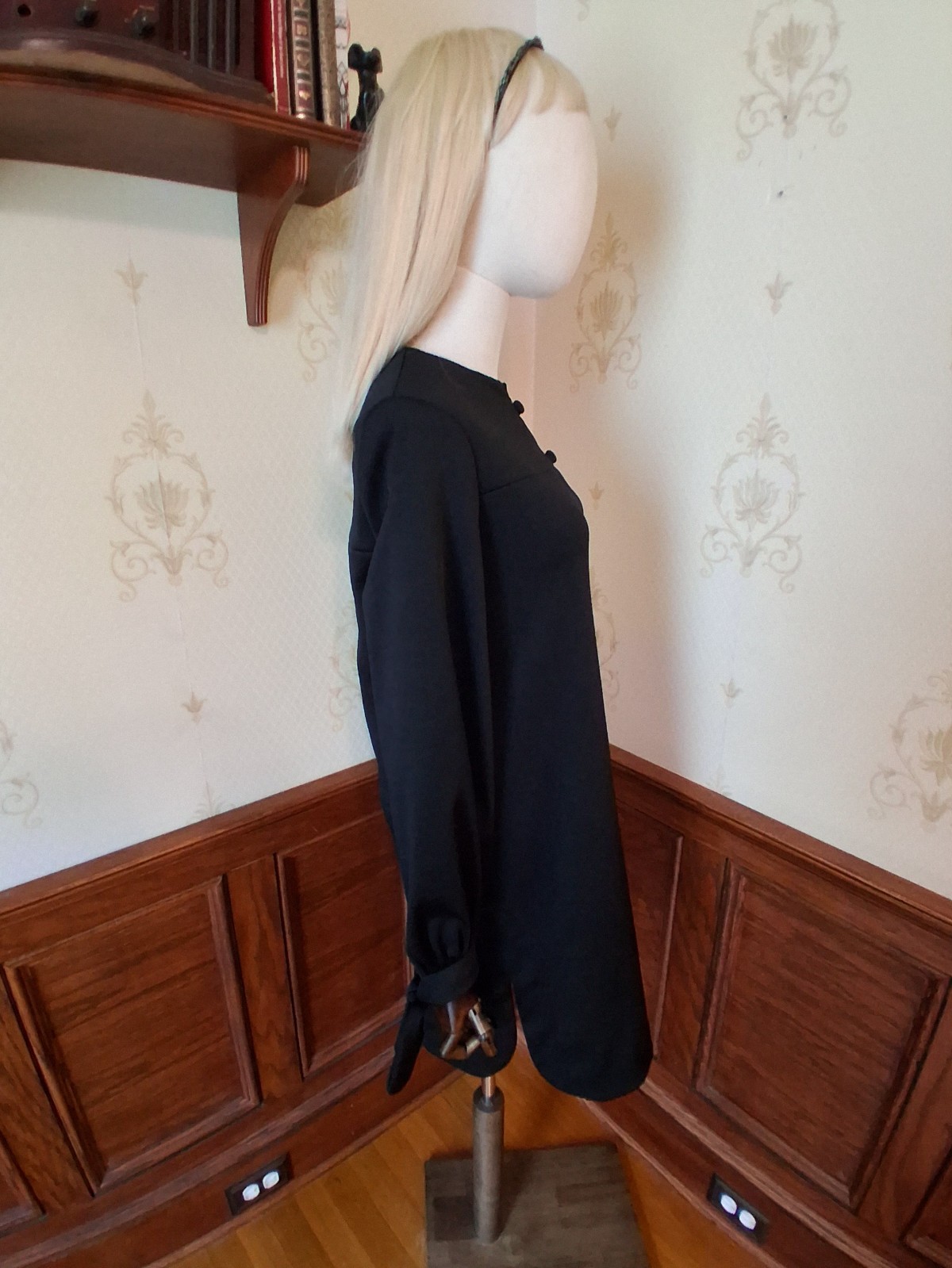 Vintage 1960s/1970s Parade Black Mod Youthquake Babydoll Tie Sleeve Mini Dress