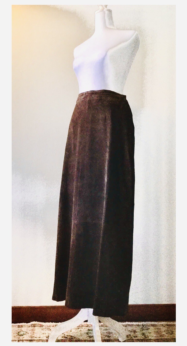 Vintage Deep Plum Purple Suede Midi Skirt by Dialog Size 6 1980’s 1990’s (076)