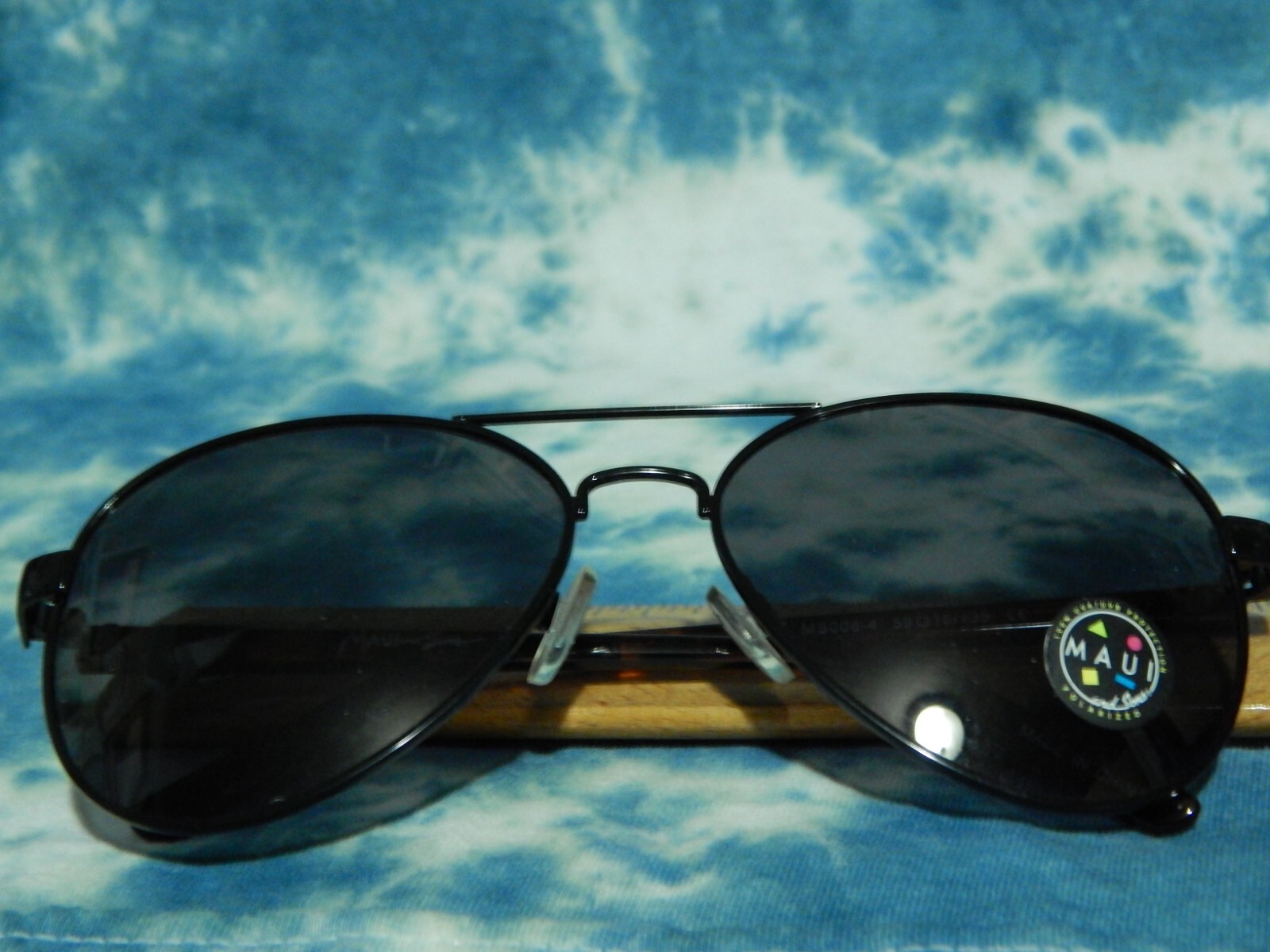 Maui and Sons ~ Polarized 100% UV Protection ~ Black/Tortoise Shell Frames 😎