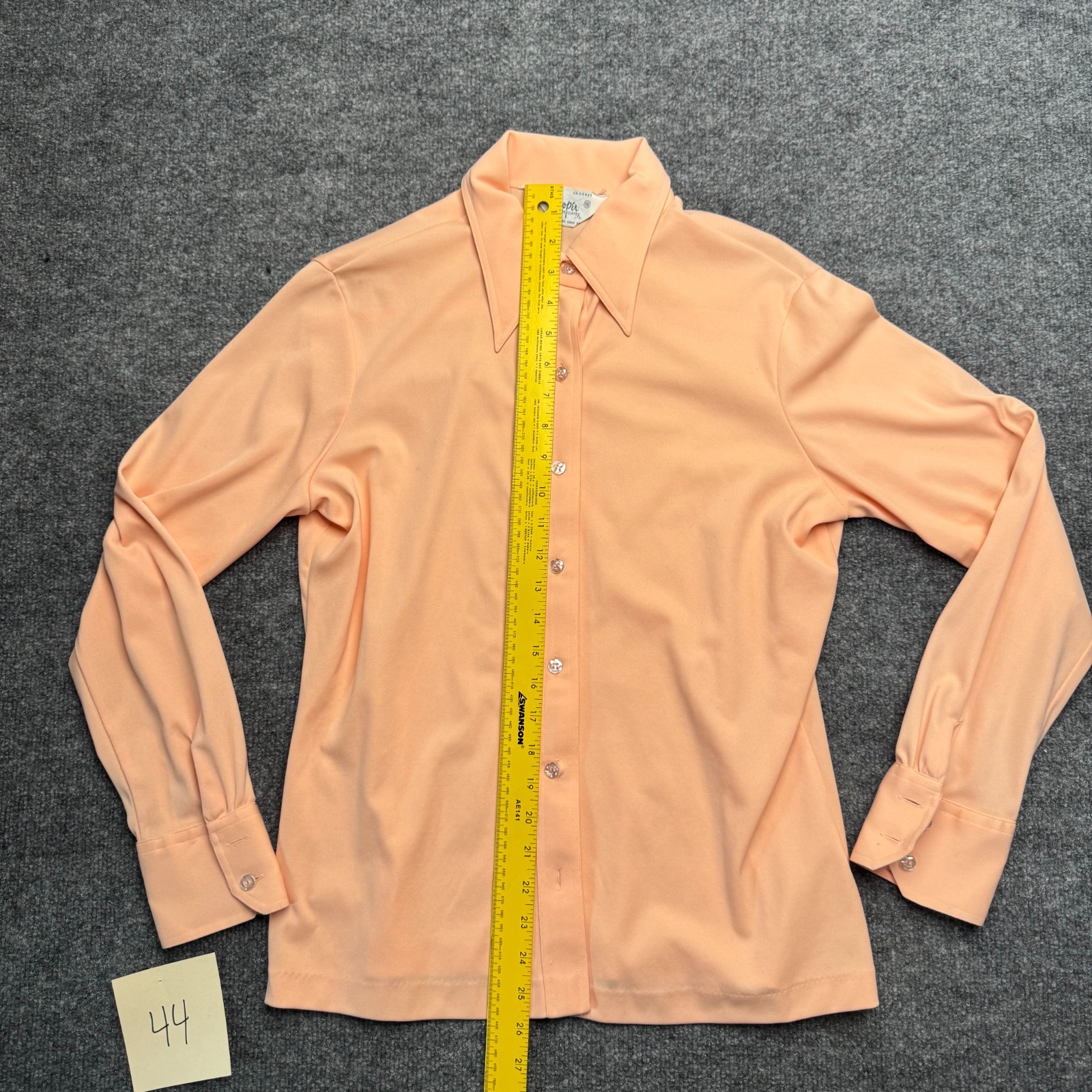 “Vintage 70s Hooper Associates Peach Dagger Collar Blouse Shirt Large L Hong Kon