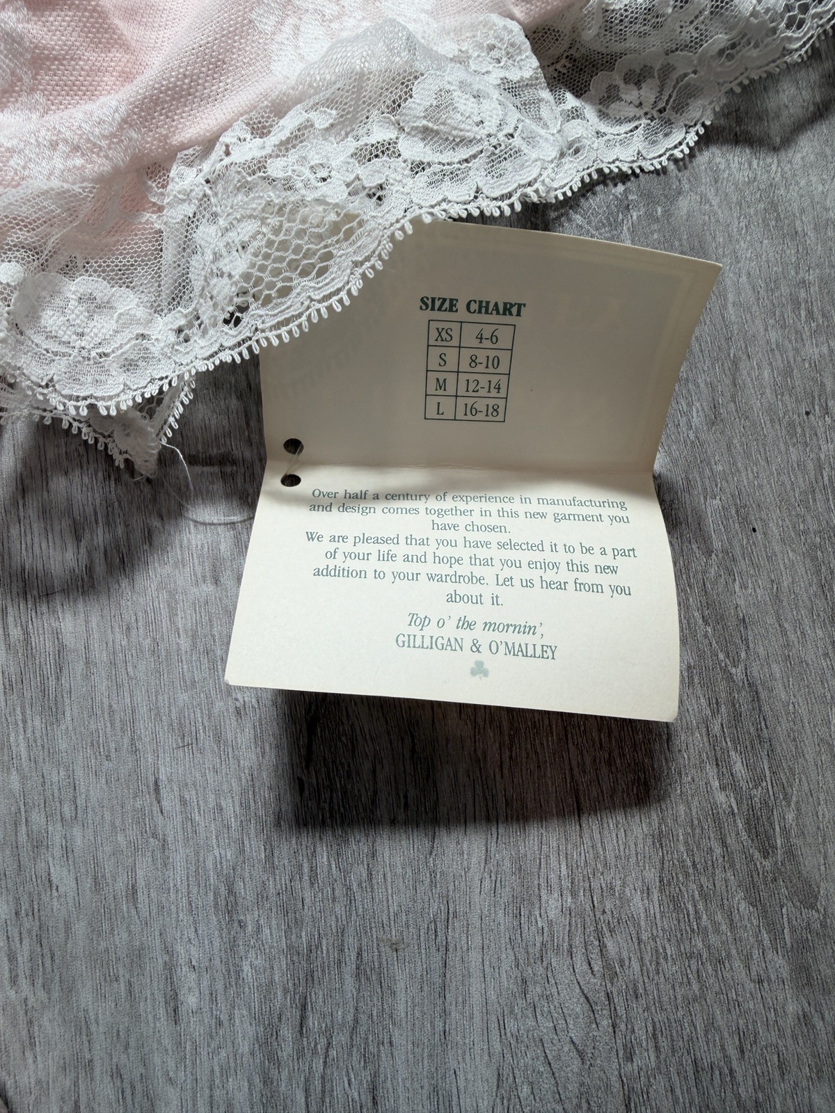 NWT Vintage 80s Gilligan & O’Malley Robe Peach Lace-Trim Wrap Robe Cottagecore