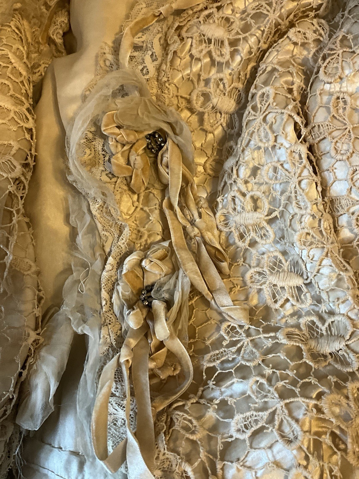 RARE 1920s MOST ORNATE LADIES GARDEN OPERA EDWARDIAN LACE SILK COAT AMAZING