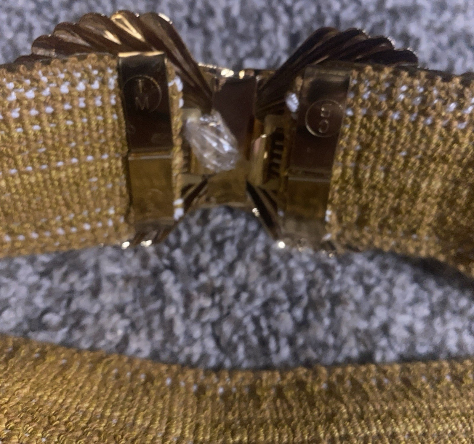 Belt 80s Gold Tone Fish Scale Stretch Seashell Buckle 22” W Elastic Tight EUC