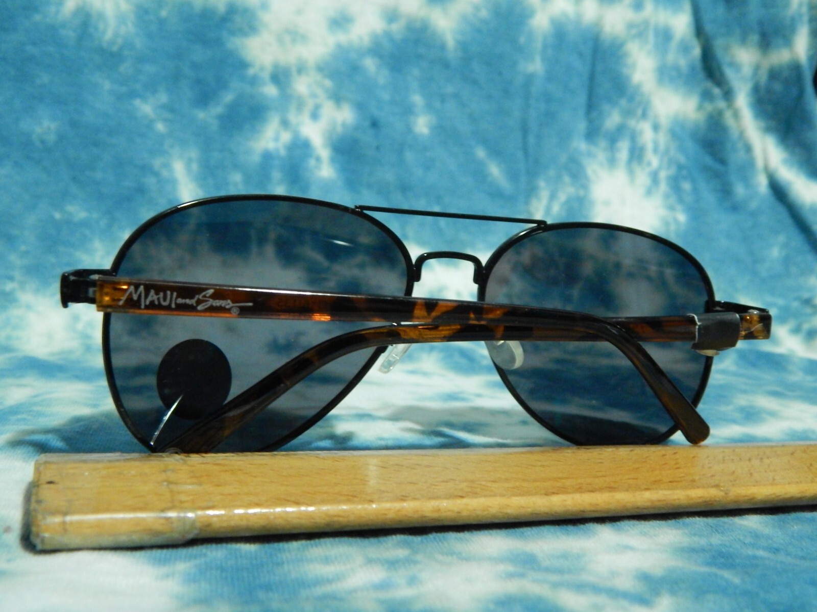 Maui and Sons ~ Polarized 100% UV Protection ~ Black/Tortoise Shell Frames 😎