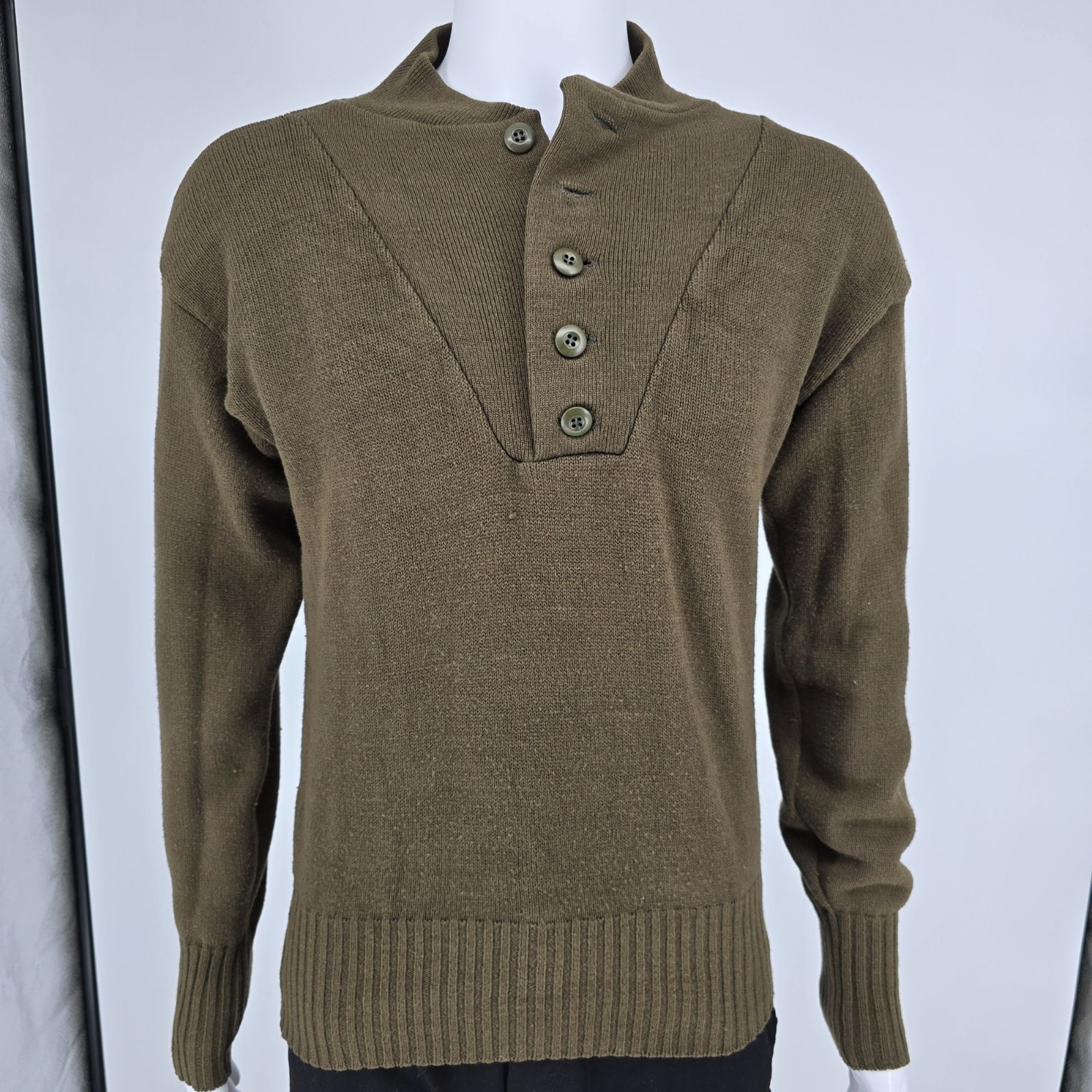 Vintage 1994 Men’s U.S. Army Mitt’s Nitts Acrylic Olive Drab OD Sweater (M)
