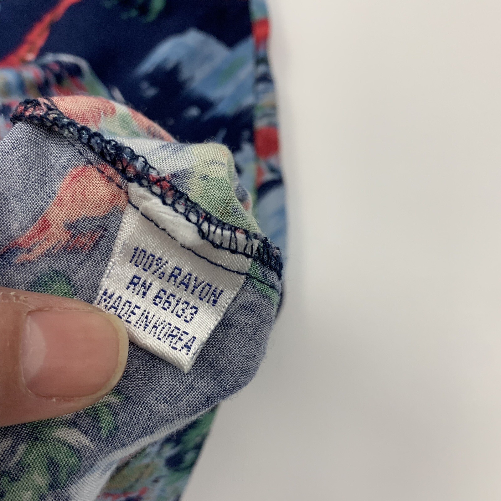 Vintage Hawaiian Shirt Omni II Mens Size Small Made in Korea