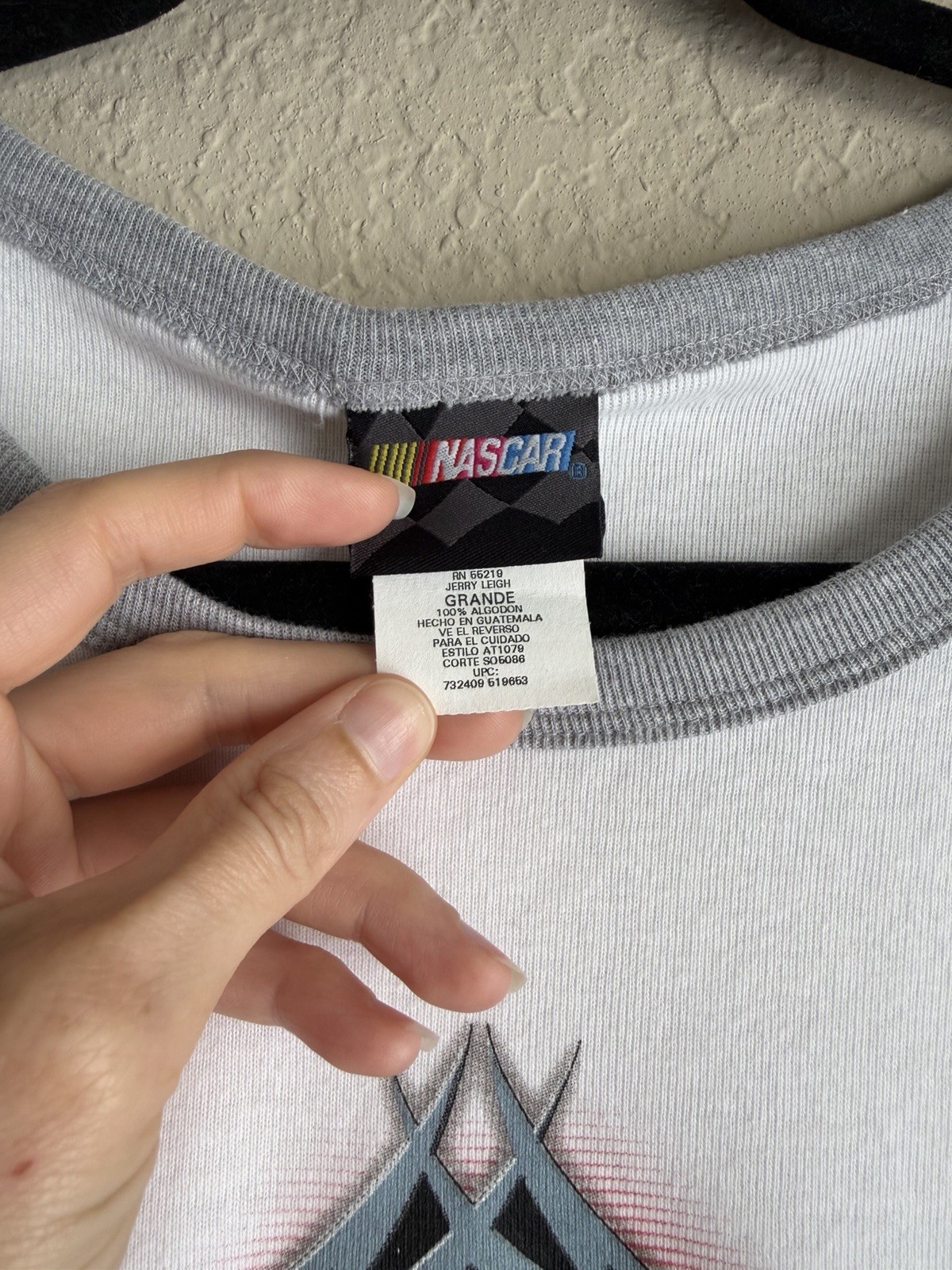 Vintage 2000s Y2K NASCAR Fast Toys Women’s White And Grey Ringer Tee Size L
