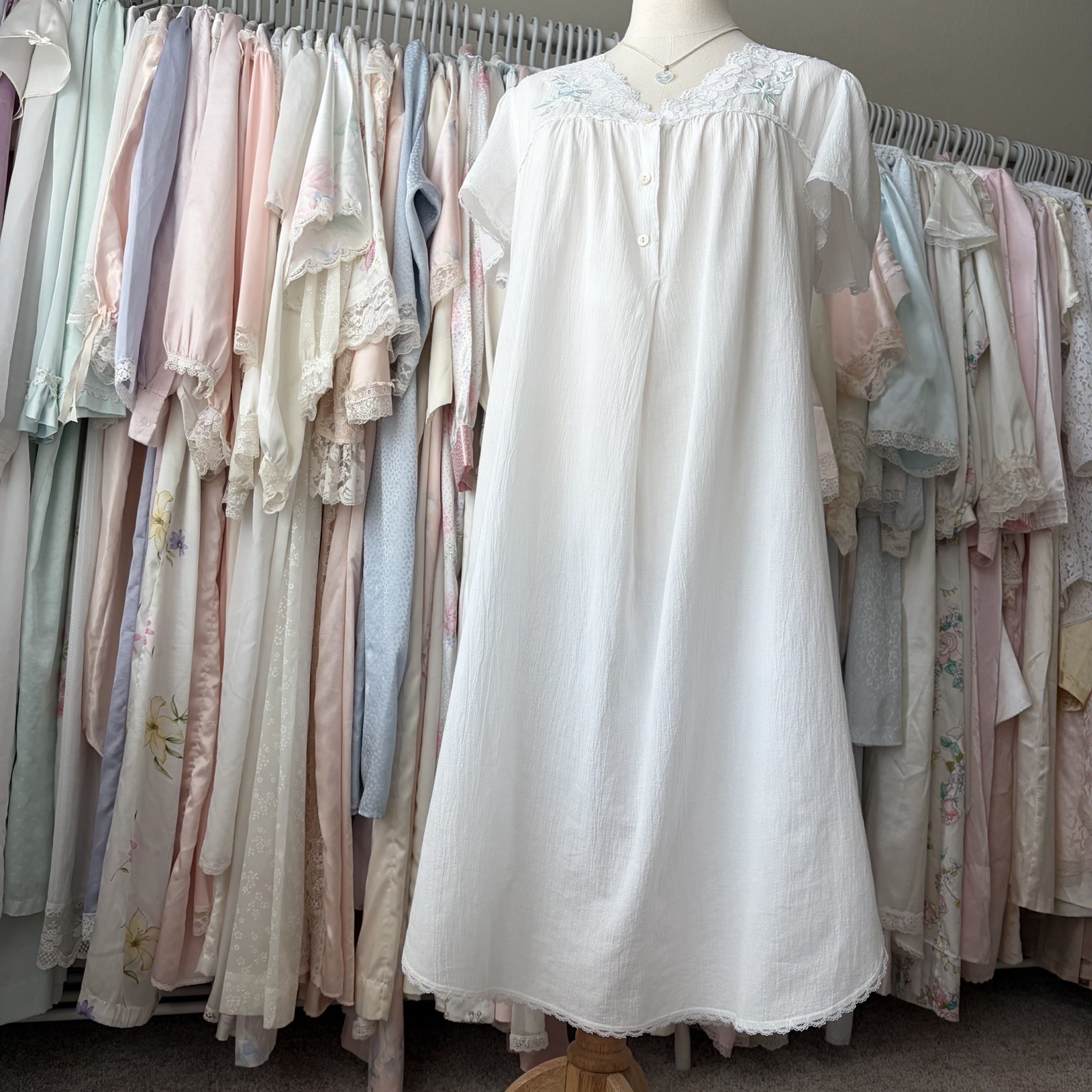 vintage miss elaine white cotton embroidered lace trim tranquil dress nightgown