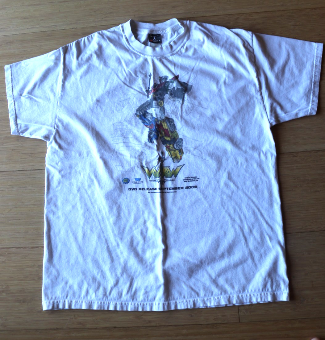 VOLTRON “Defender of the Universe” DVD PROMOTIONAL T-SHIRT – VINTAGE -ANIME 2006