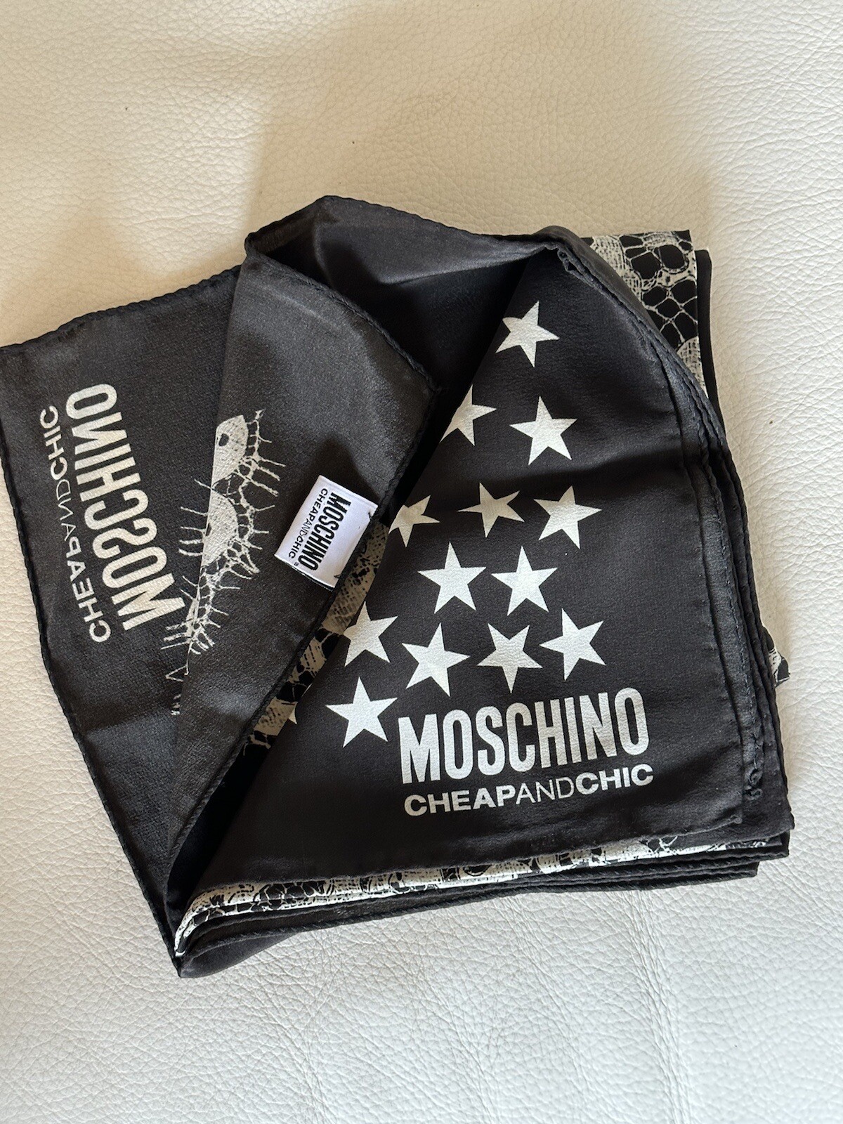 New Vintage 2000’s MOSCHINO Cheap and Chic Scarf Size 34” 34”