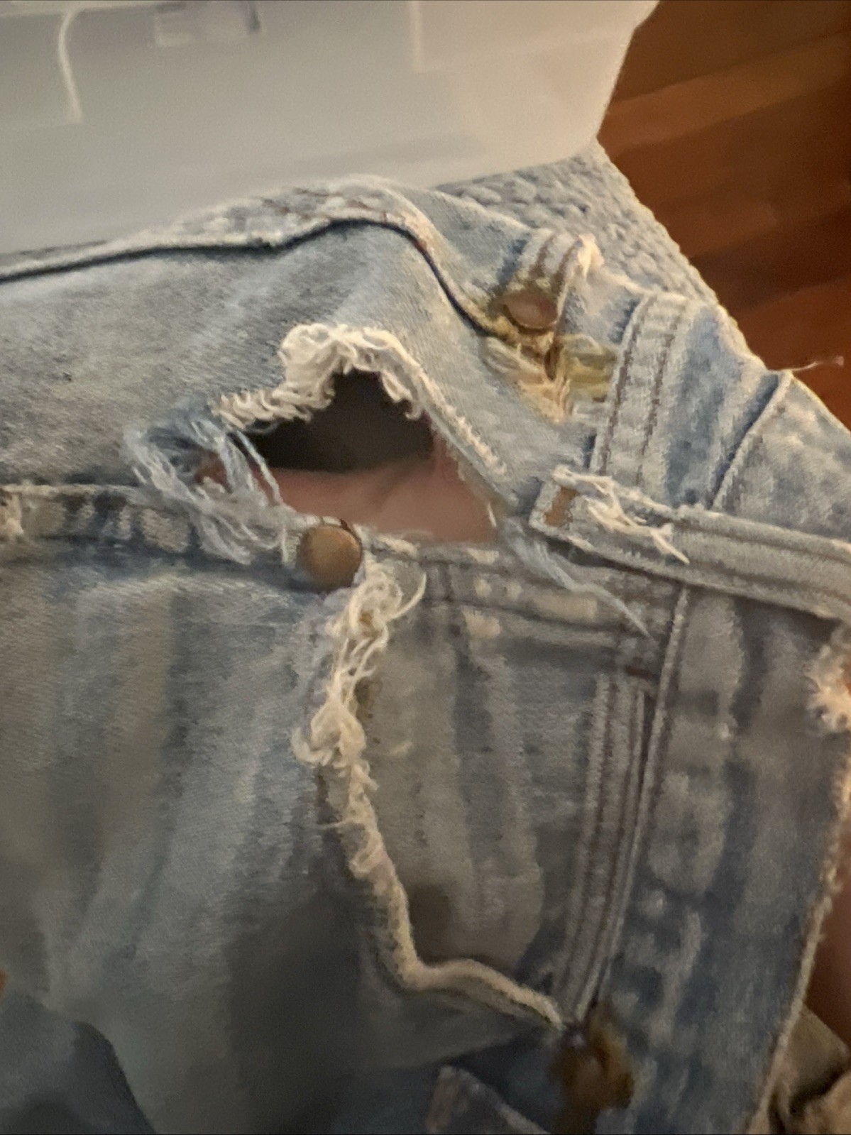 Vintage USA Wrangler 31×36 Jeans Distressed Faded Paint Grunge Workwear