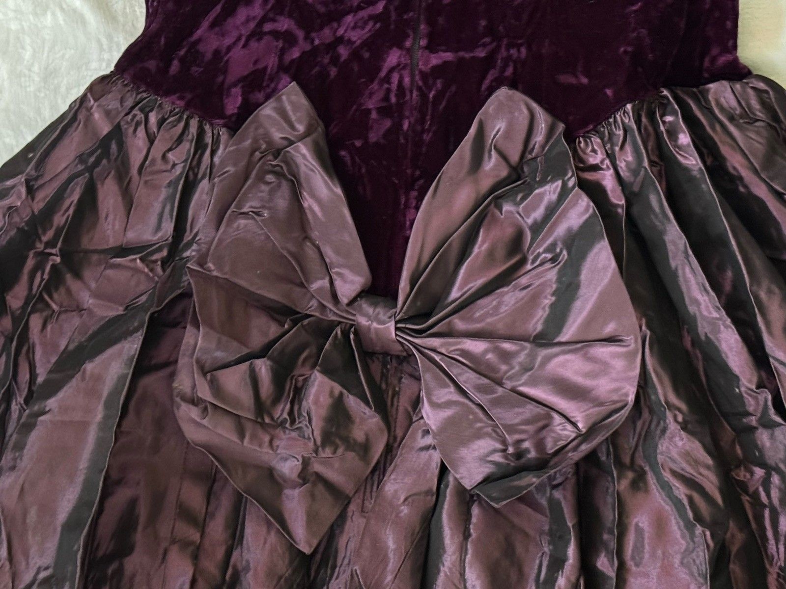 Vintage 80s 90s Lori Ann Deep Purple Gown – Dramatic Back Bow