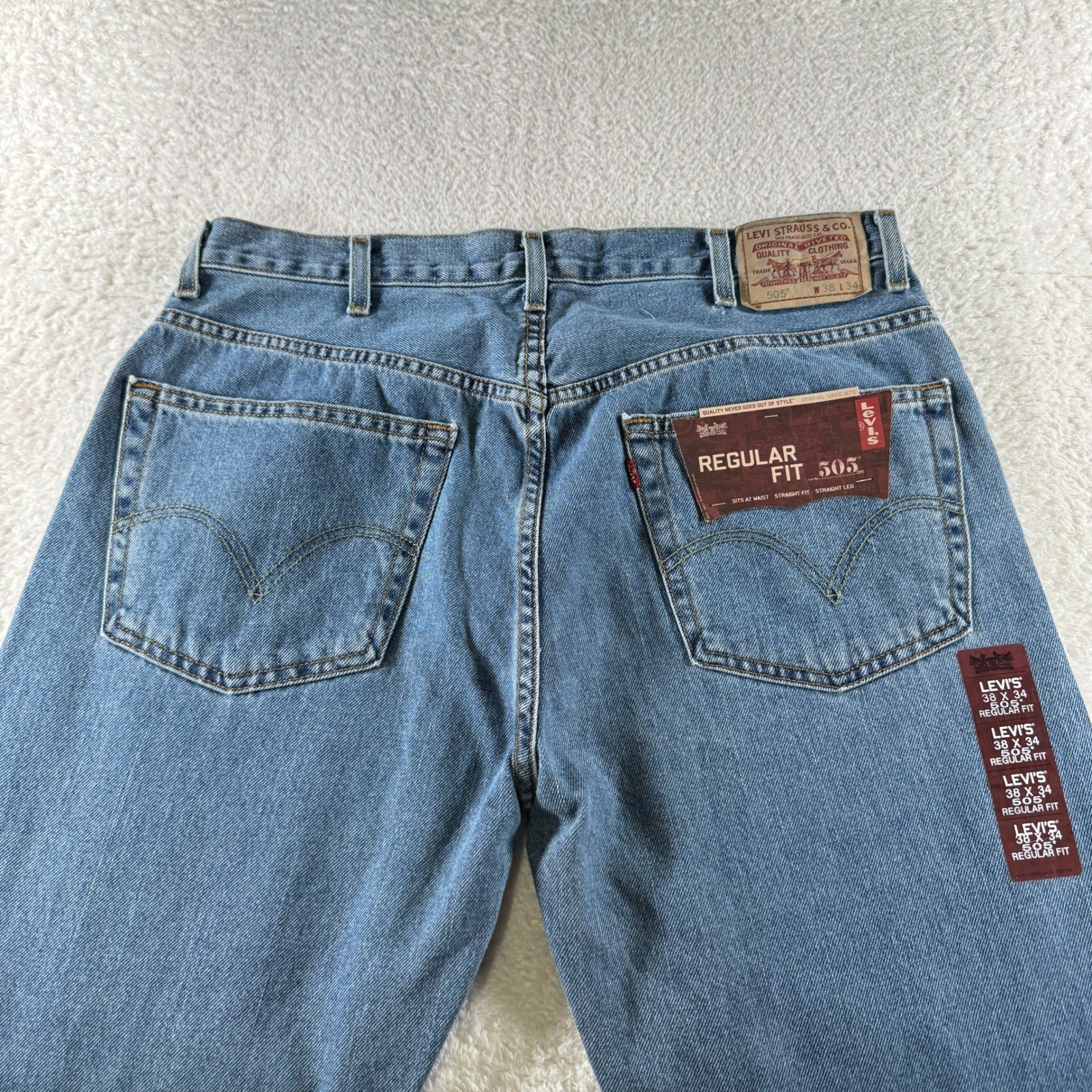 Vintage Dead Stock NWT Levi’s 505 Regular Fit Jeans Men 38×34 Light Wash Str Leg