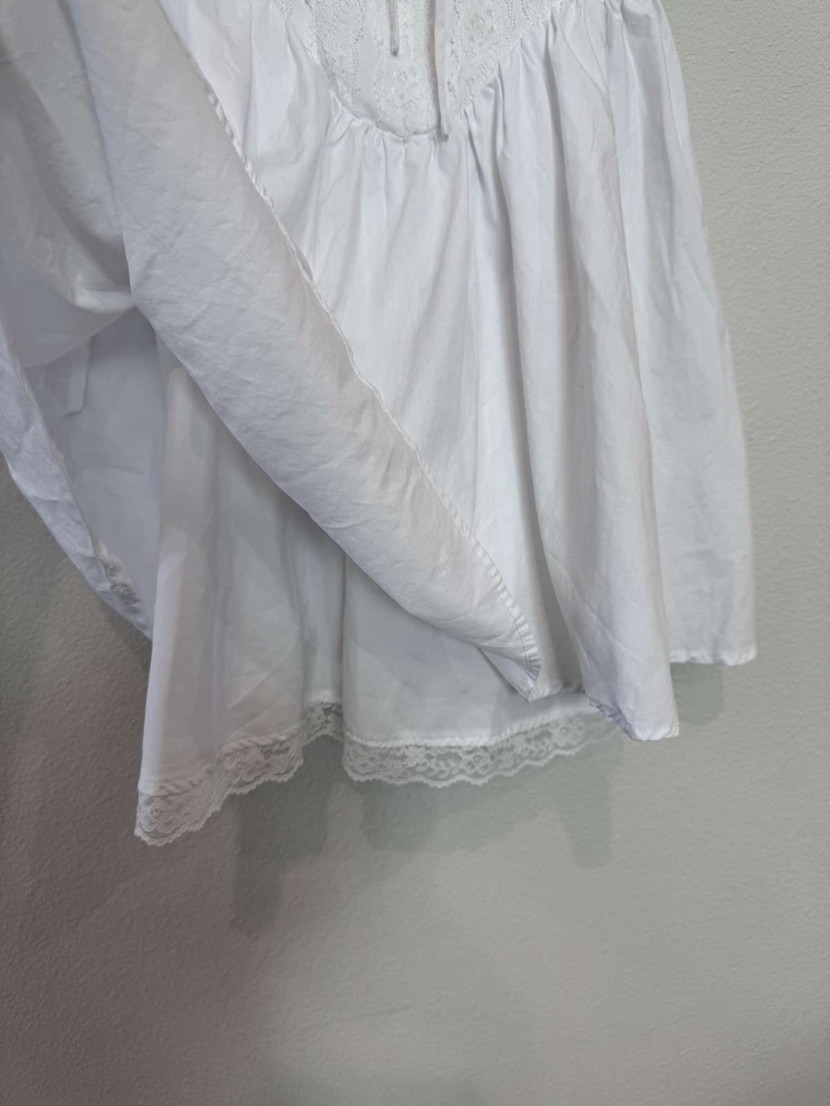 White lace corset style mini dress cottage core ￼