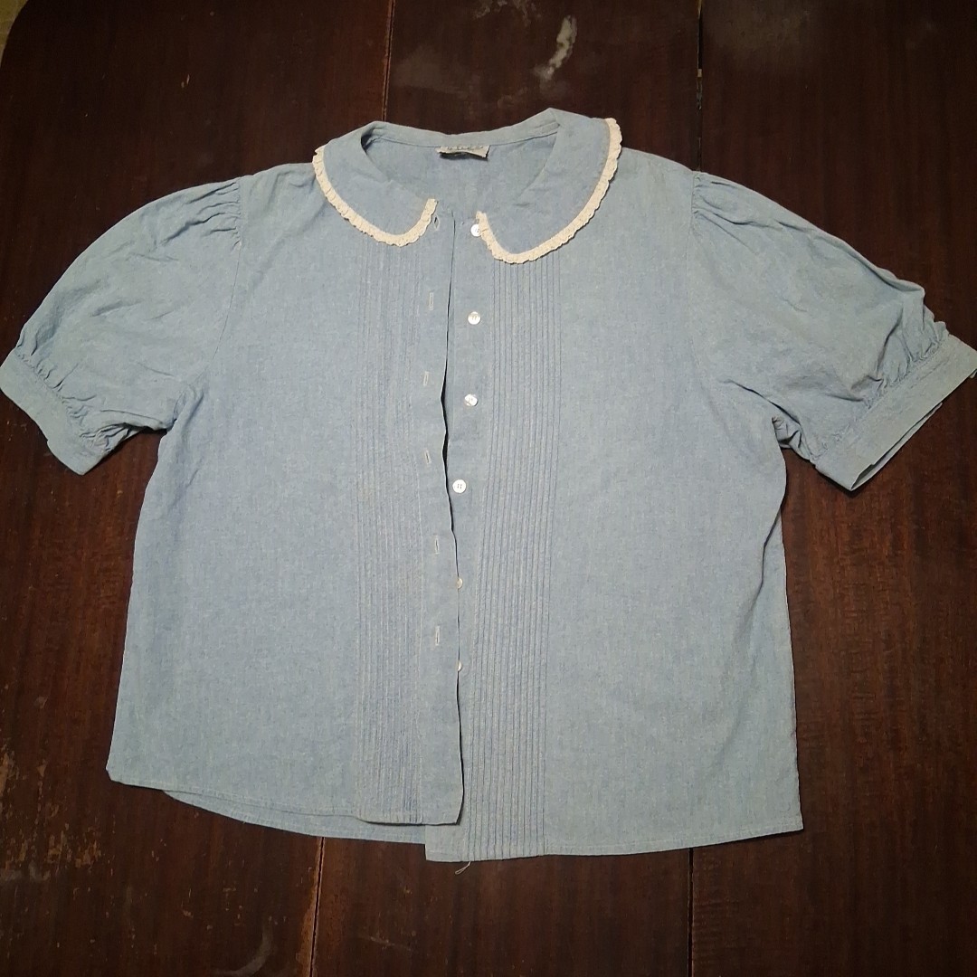 VTG Russ Studio Puff Sleeve Denim Shirt with lace edging on collar made in USA