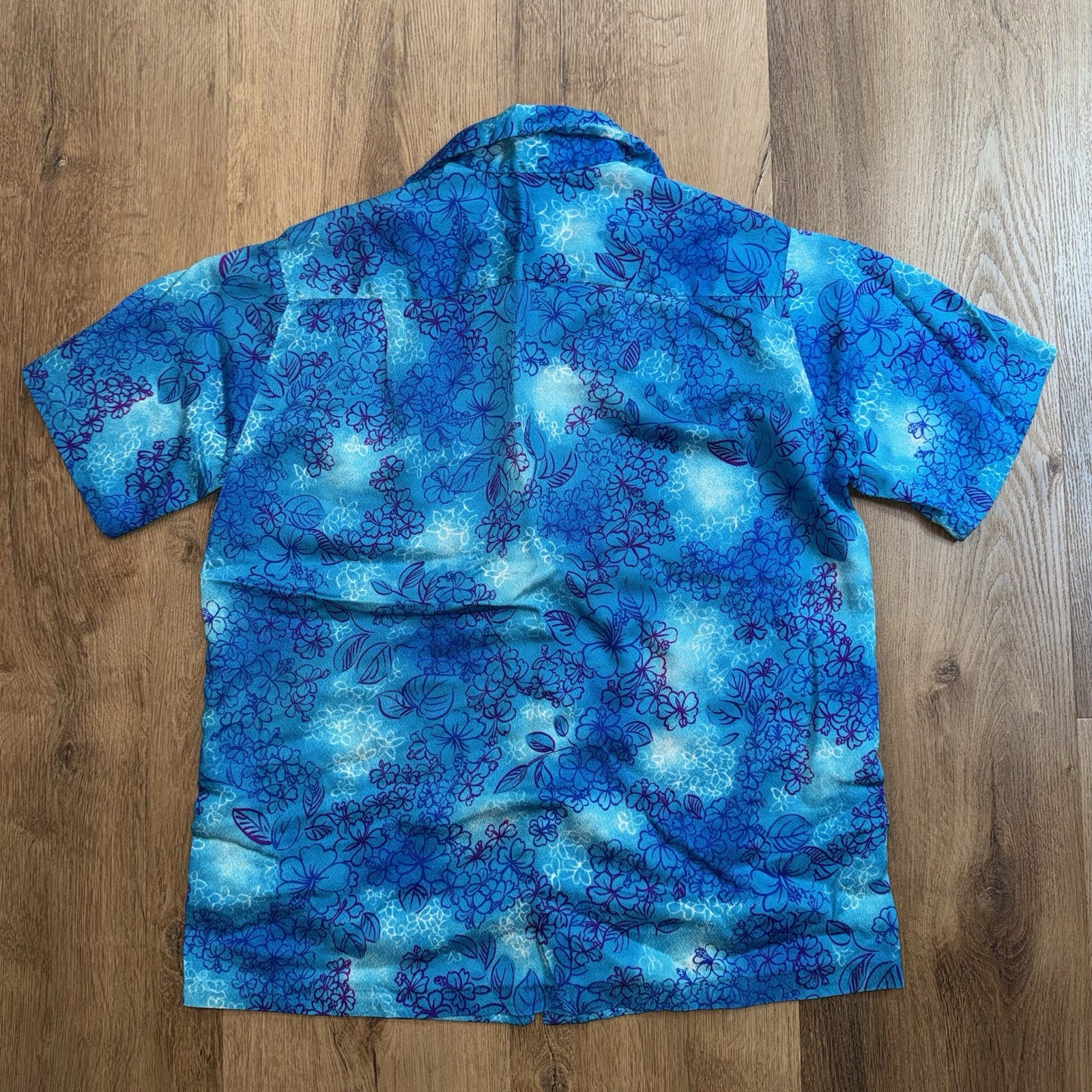 Haleaka Fashions Shirt Mens Vintage Hawaiian Rayon Blend Surf 60s 70s Medium