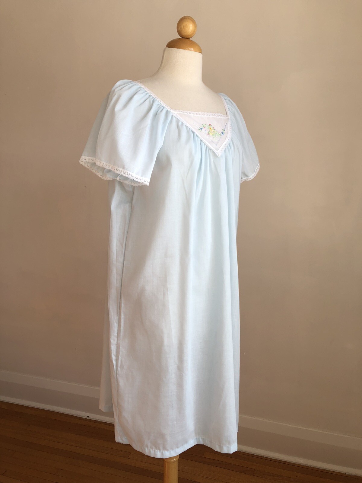 GORGEOUS VTG NWT SEARS PERMA-PREST Blue PolyCotton White Lace Nightgown SZ M/L