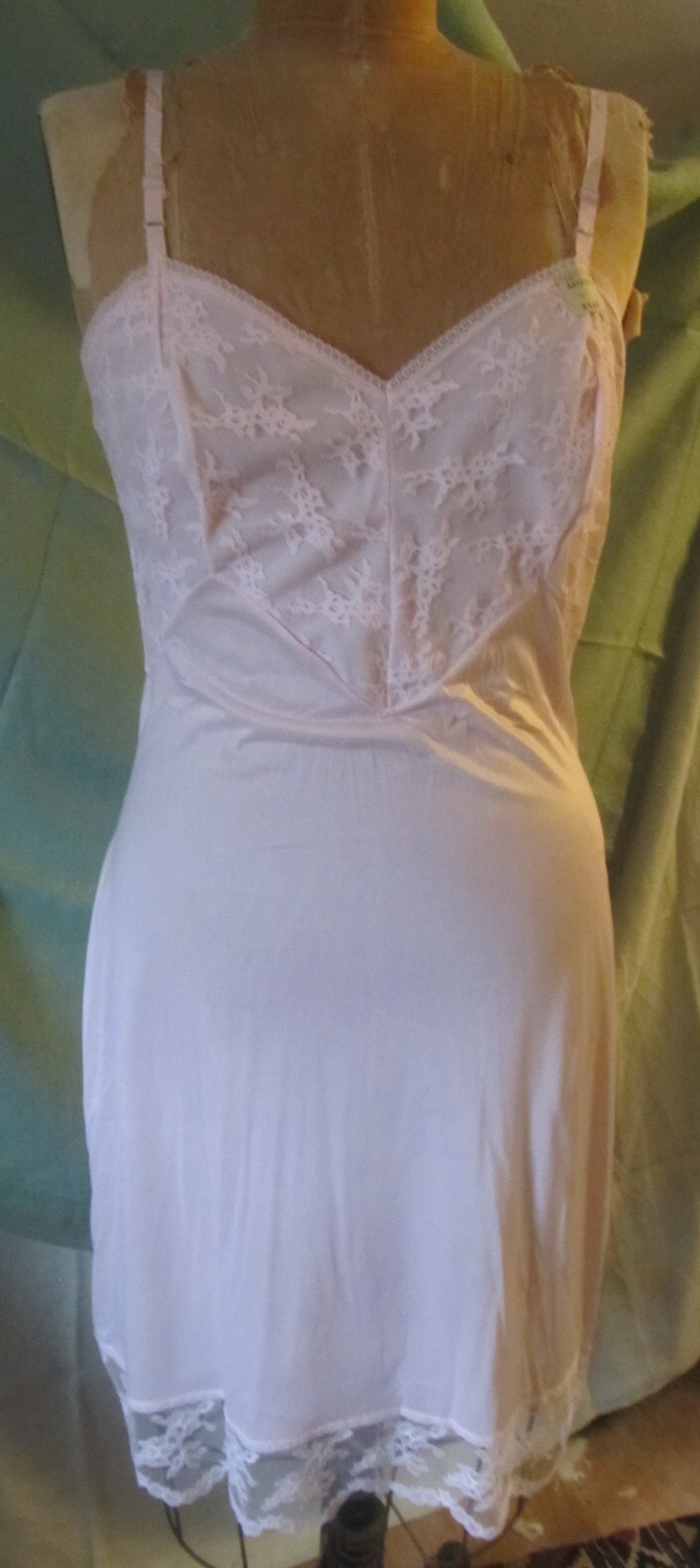 Vintage 50’s pink & lace Carol Brent Nylon negligee classic pin-up bombshell