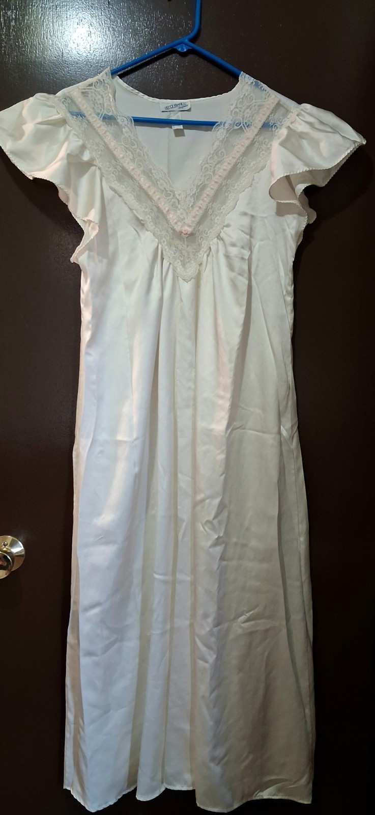 Vintage Lily of France Ivory Lace Long nightgown Size Medium 90s
