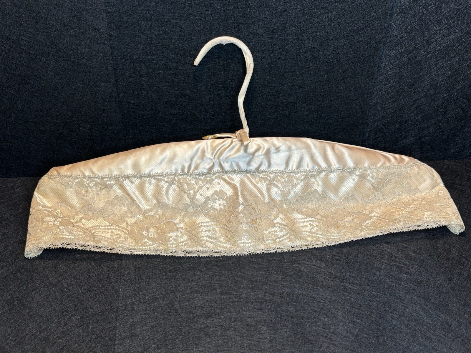❤️Antique Champagne Satin & Lace Padded Wooden Dress Hanger Shoulder Cover