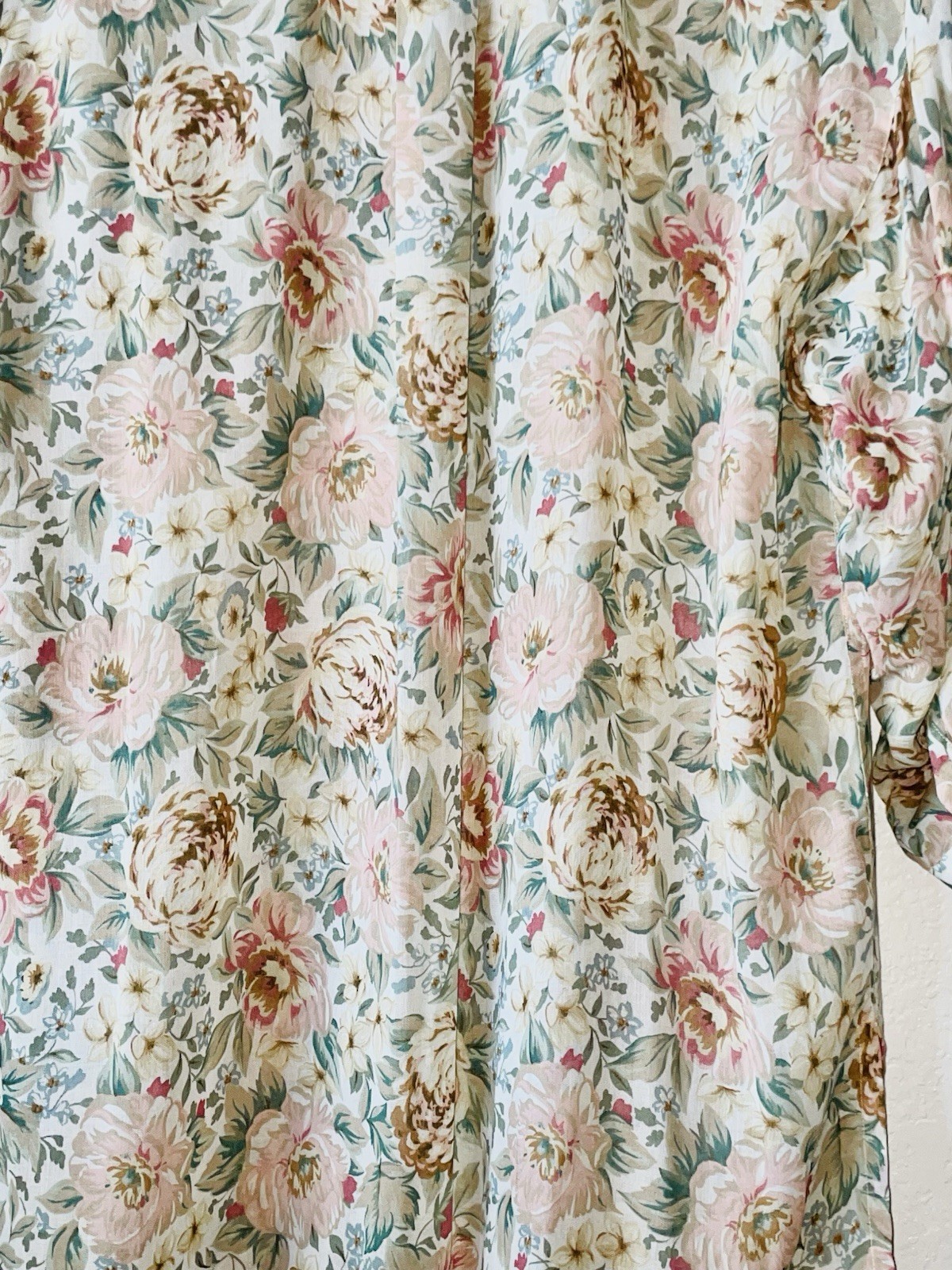 Vintage 80’s Lizsport Oversized Floral Semi Sheer 3/4 Sleeve Button Top M