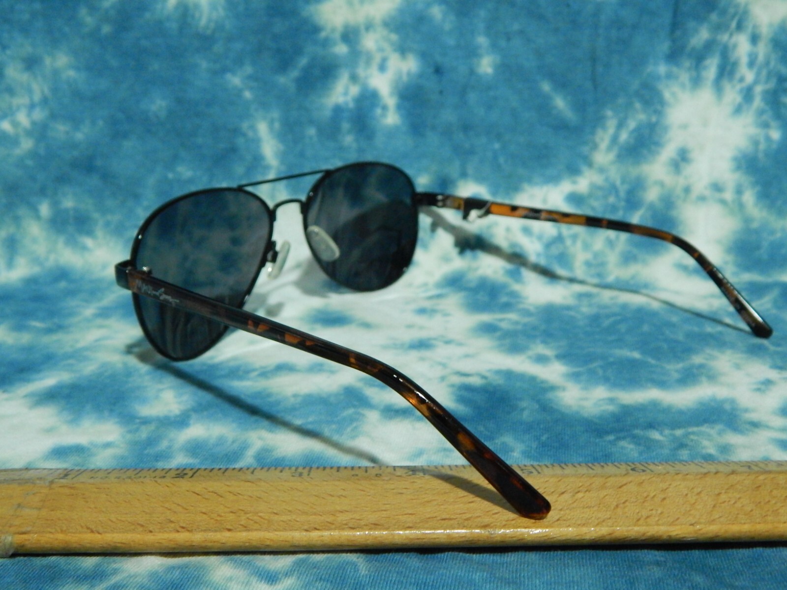 Maui and Sons ~ Polarized 100% UV Protection ~ Black/Tortoise Shell Frames 😎