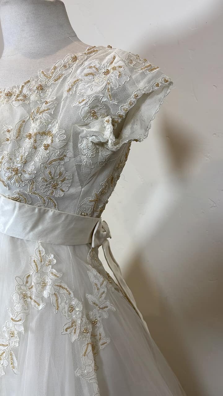 Vintage Stunning 1950’s 1959 Balenciaga wedding gown