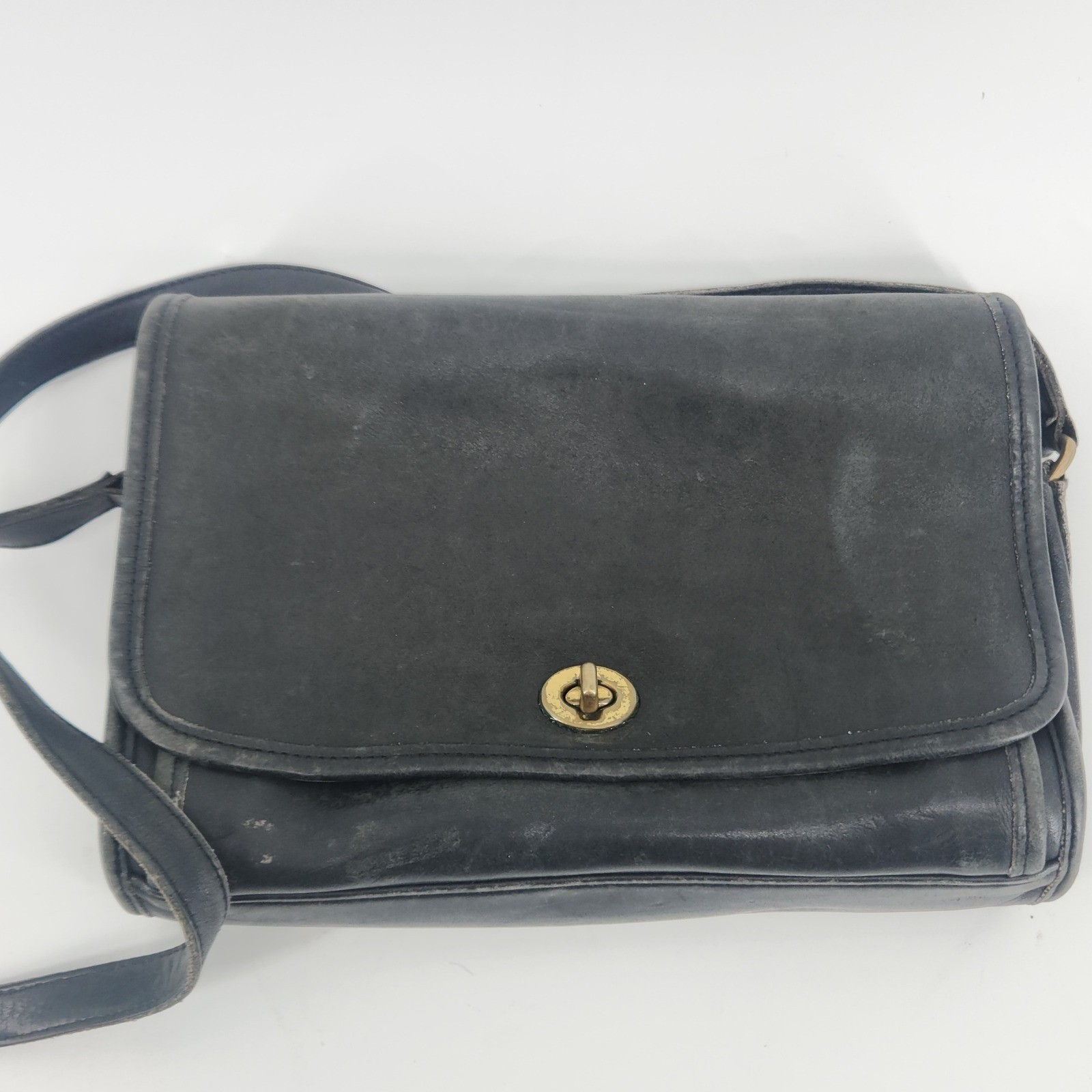 Vintage Coach 9812 Ridgefield Flap Black Leather Crossbody Bag USA 2000