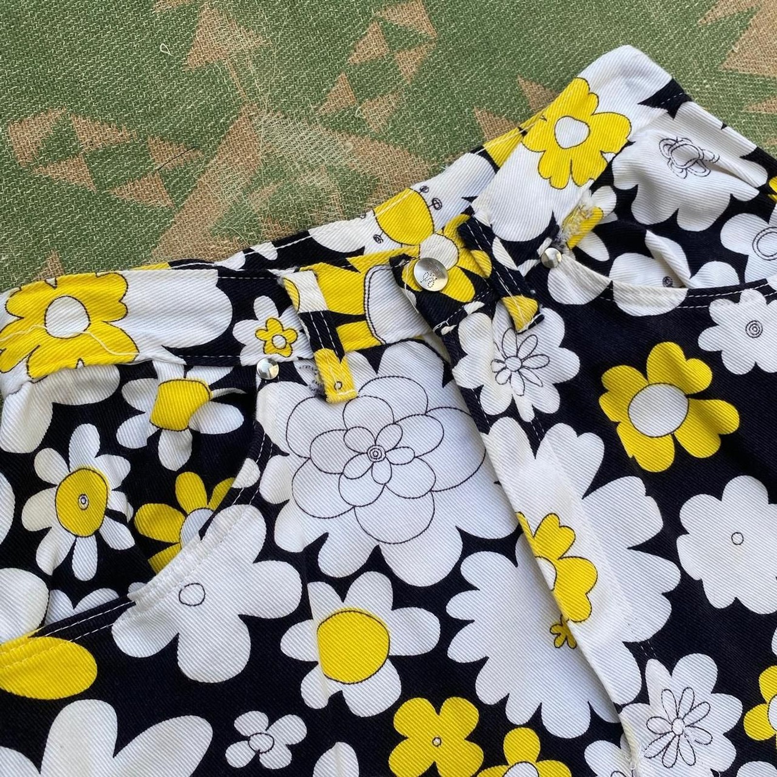 1960s/70s cotton floral printed high waisted kick flare bootcut denim pants