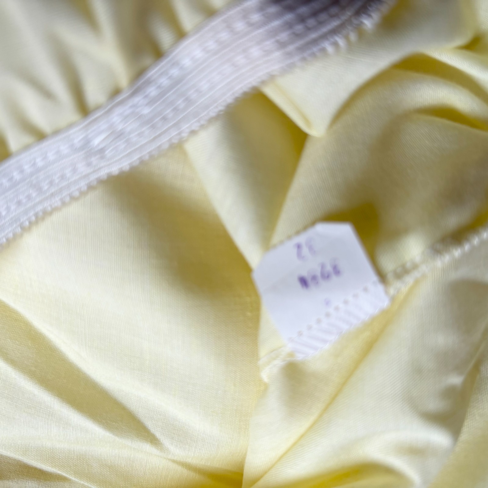 Vintage 1960s 1970s Katz Yellow Polycotton Embroidered Pajamas NOS NWT