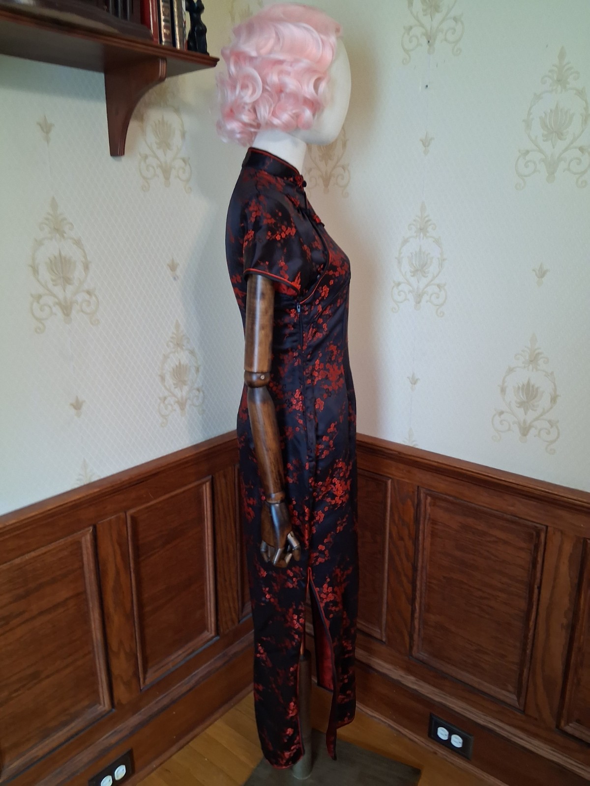Vintage 1980s/90s Black Red Cherry Blossom Brocade Satin Cheongsam Chinese Dress