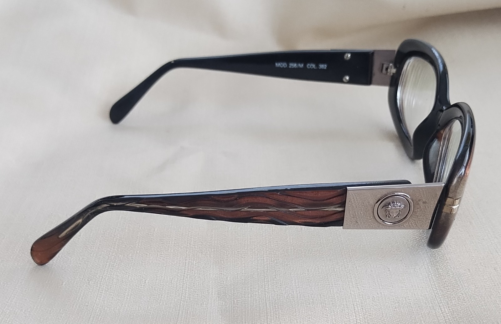 Gianni Versace 1996 Vintage Copper Medusa Sunglasses MOD 256/M COL 382